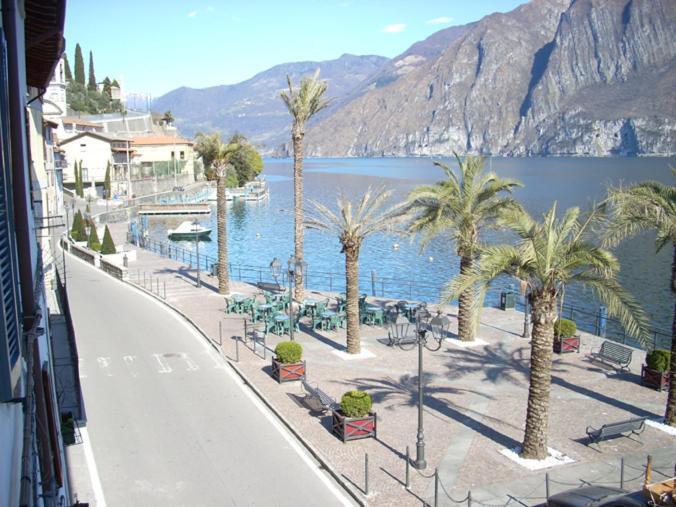 Miralago Casa Vacanze Riva di Solto Room photo